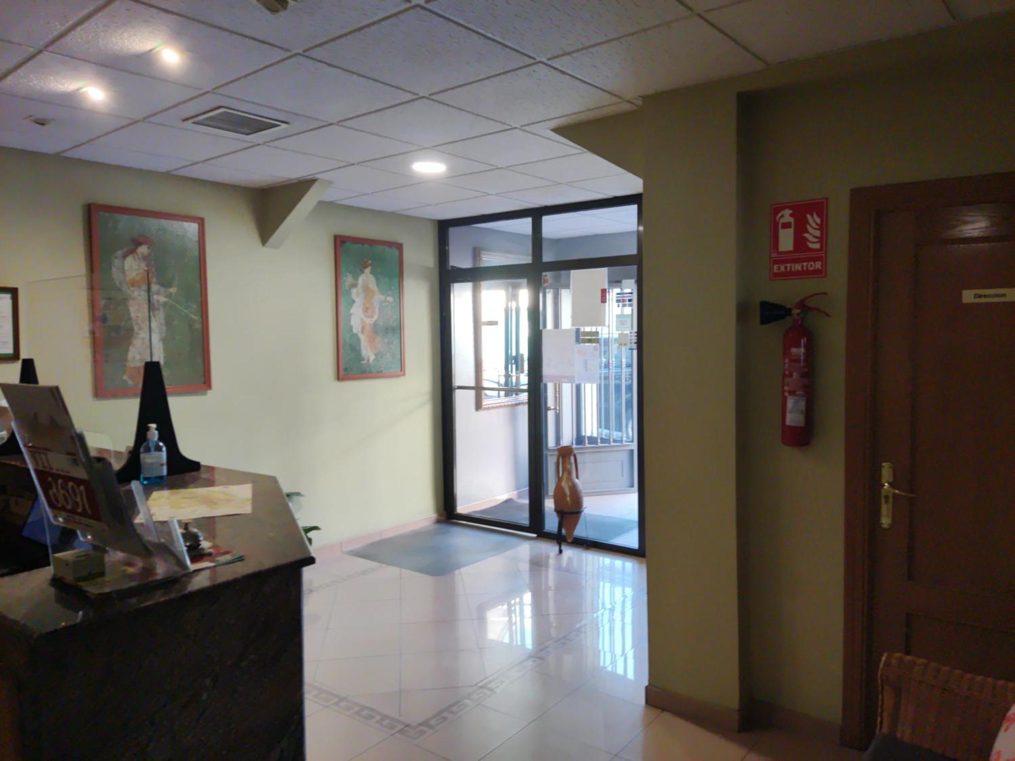 Hotel Dora Plasencia Exteriör bild