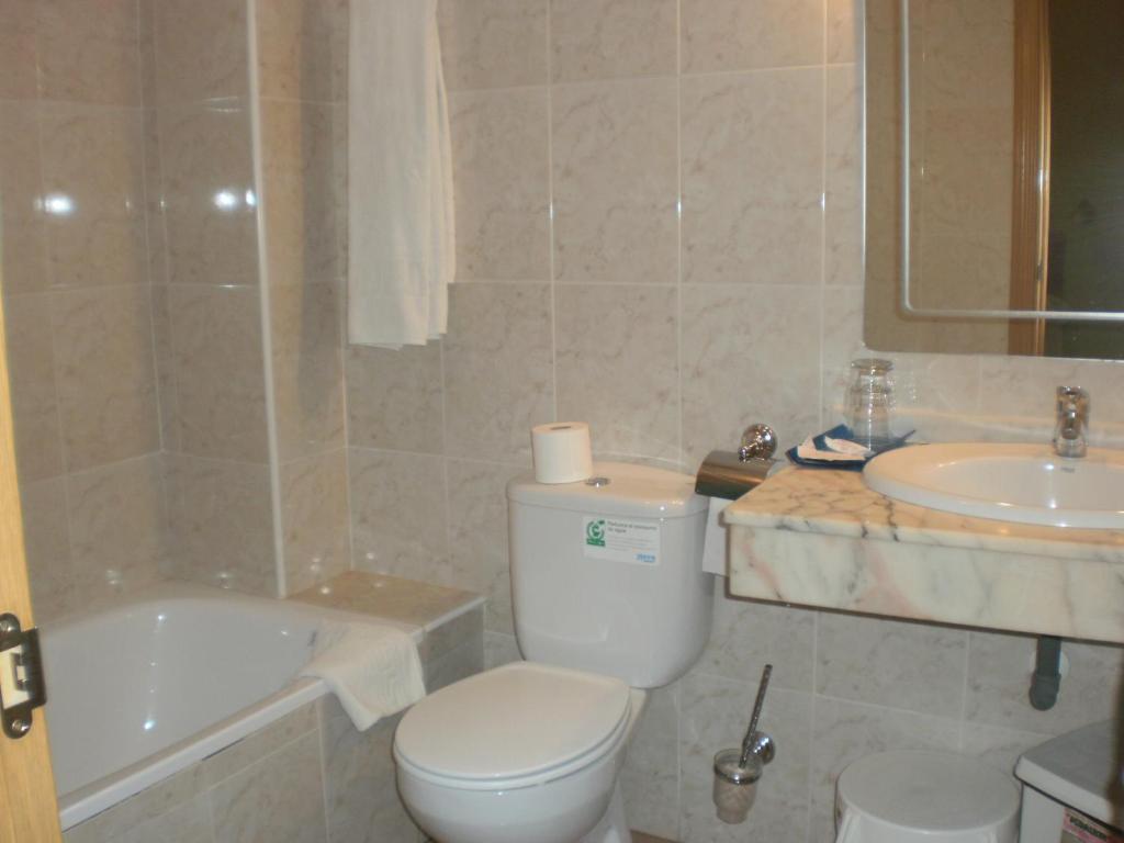 Hotel Dora Plasencia Rum bild