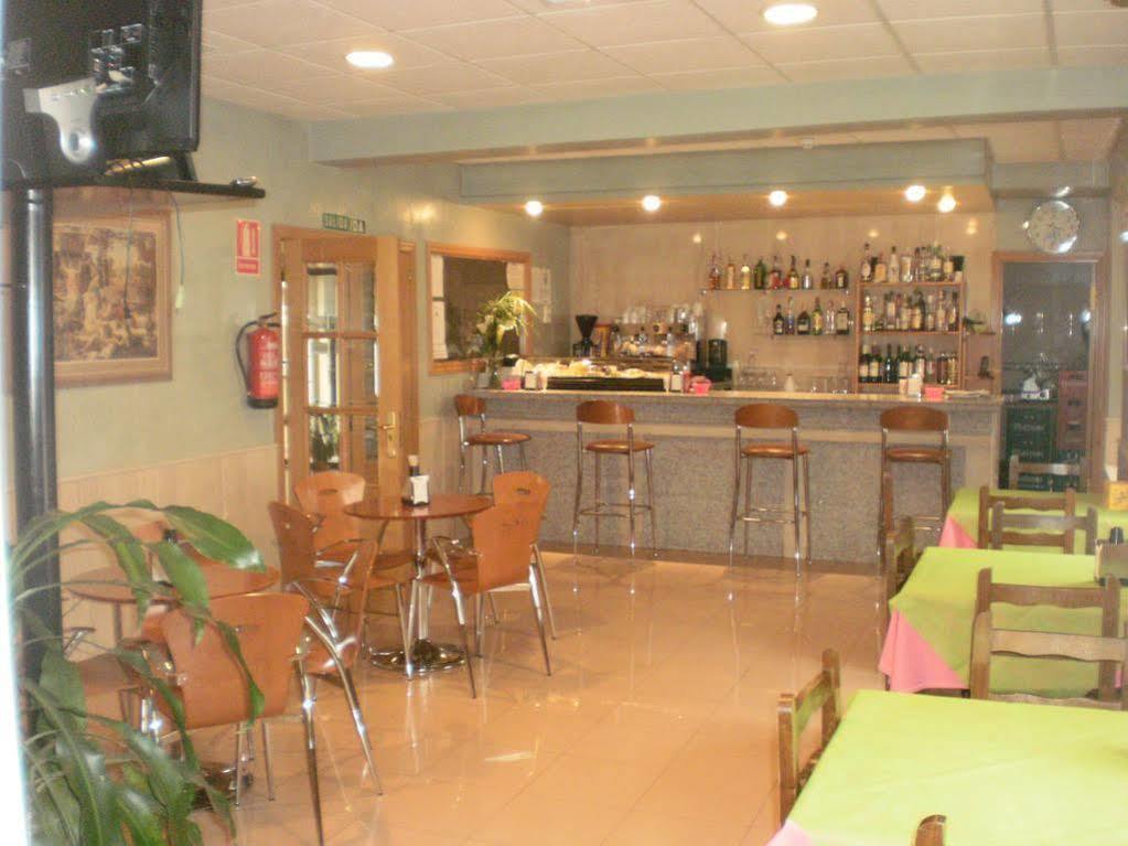 Hotel Dora Plasencia Exteriör bild