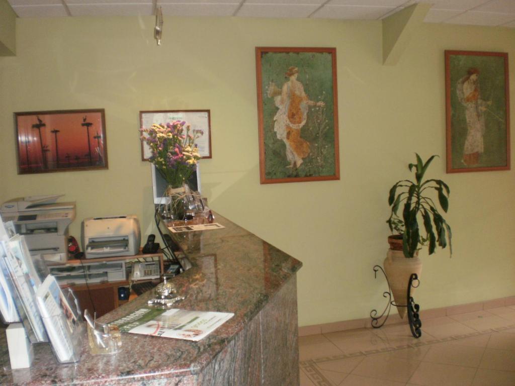 Hotel Dora Plasencia Exteriör bild