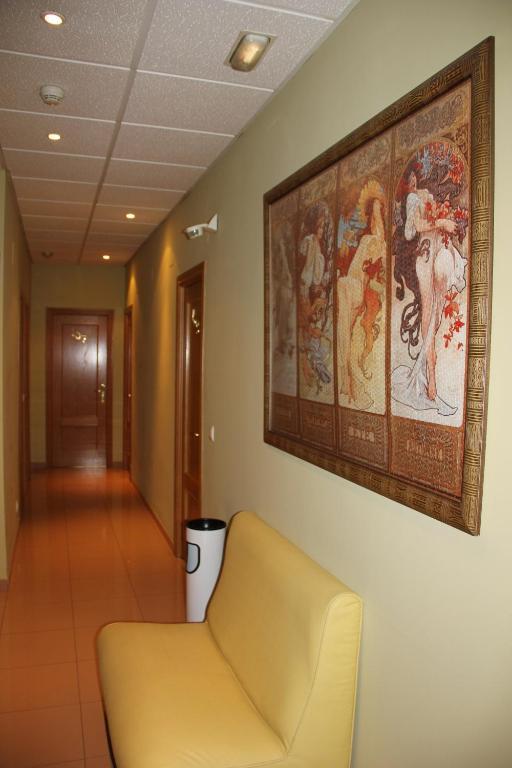 Hotel Dora Plasencia Exteriör bild